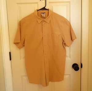 The North Face Short-Sleeve Button-Up Shirt in Tan
